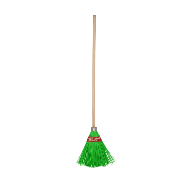 VITO Traditioneller Gartenbesen mit Stiel, Besen mit Holzstiel, Outdoor Besen, mit Mypren-PP-Borsten, Gesamtlänge 1510 mm, grün - Garden - VIVJT - Tools.de TP Profishop GmbH